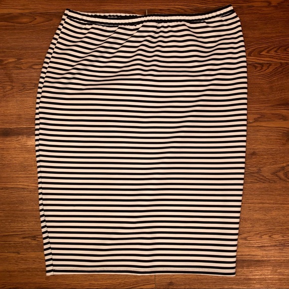 Charlotte Russe Dresses & Skirts - Woman’s Skirt